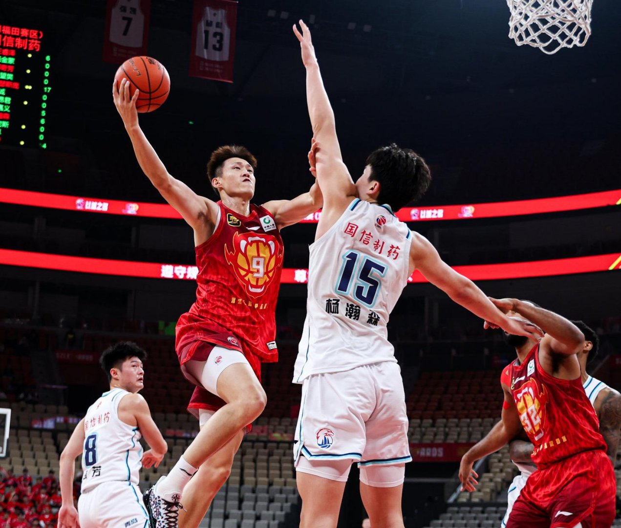 九游APP-里程碑夜武汉三镇复出首秀，CBA常规赛加时末段刷纪录，震撼外界，轮换策略成焦点的简单介绍