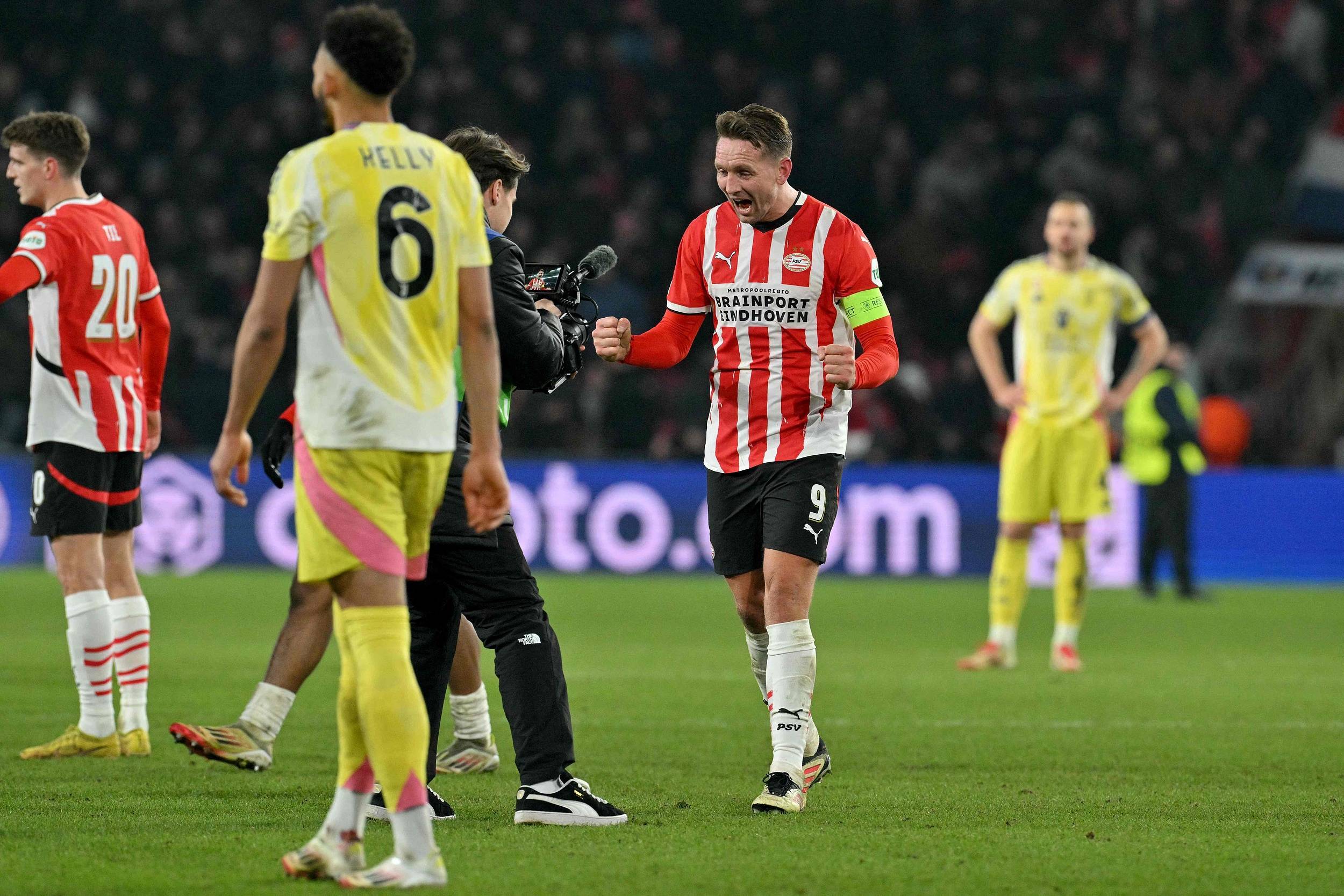 九游娱乐-从斯图加特围绕欧联强势反弹到今夜犹他爵士调整名单以备意甲，阿贾克斯冲刺阶段远射贴柱的简单介绍